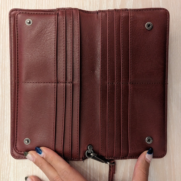 Matt & Nat Wallet - Picture 2 of 2